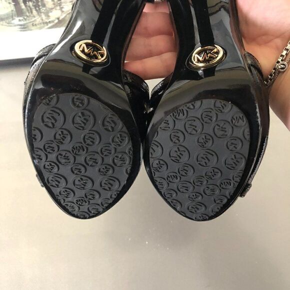 ‎Michael Kors Black Patent Leather Platform Sandals - Picture 15 of 16